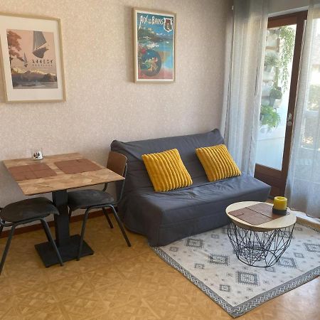 Paisible Studio Avec Agreable Loggia 2 Mn Du Centre Apartment Aix-les-Bains Ngoại thất bức ảnh